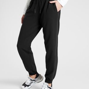 Athleta metropolis jogger in primatwill
